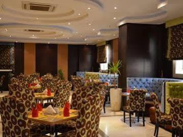 โรส การ์เดน โฮเต็ล Hotel ริยาดห์ ภายนอก รูปภาพ